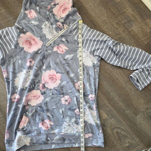 Michelle Mae Womens XL Floral Striped Lightweight Pullover Sweatshirt Cowl Neck - Picture 9 of 9